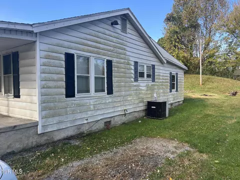 2107 E Watauga Avenue Johnson City Tn 37601, Johnson City, TN 37601 photo 2