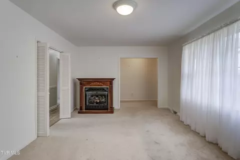 Living - 234 Simmons Avenue Erwin Tn 37650, Erwin, TN 37650 photo 3 of 3