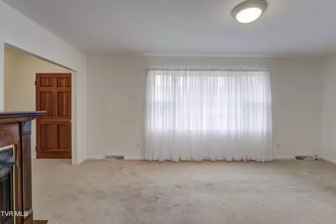 Living - 234 Simmons Avenue Erwin Tn 37650, Erwin, TN 37650 photo 1 of 3