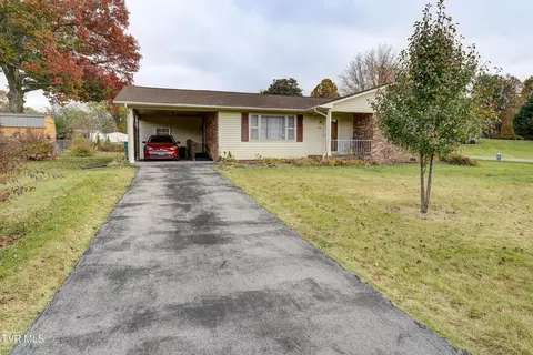 Exterior - 234 Simmons Avenue Erwin Tn 37650, Erwin, TN 37650 photo 7 of 9