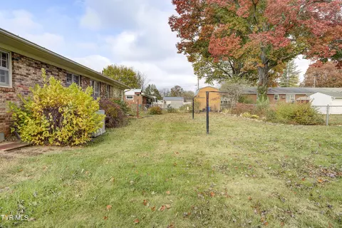 Exterior - 234 Simmons Avenue Erwin Tn 37650, Erwin, TN 37650 photo 6 of 9