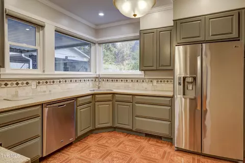 310 N Elm Avenue Erwin Tn 37650, Erwin, TN 37650 photo 14