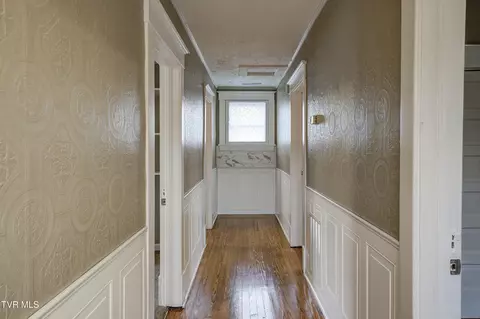 310 N Elm Avenue Erwin Tn 37650, Erwin, TN 37650 photo 28