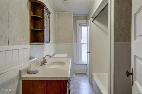 310 N Elm Avenue Erwin Tn 37650, Erwin, TN 37650 photo 40
