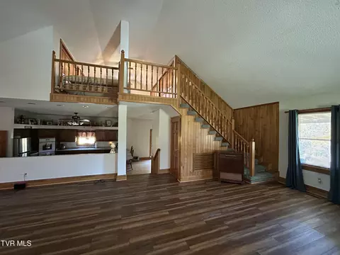 Living - 7503 Strawberry Mountain Road Wise Va 24293, Wise, VA 24293 photo 2 of 6