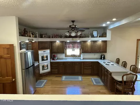Kitchen - 7503 Strawberry Mountain Road Wise Va 24293, Wise, VA 24293 photo 3 of 7