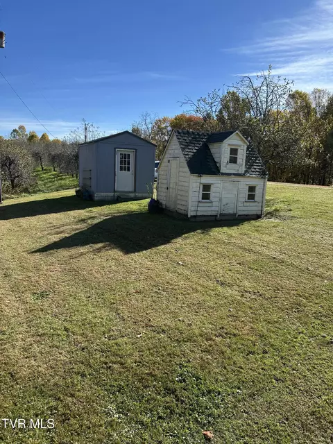 Exterior - 7503 Strawberry Mountain Road Wise Va 24293, Wise, VA 24293 photo 7 of 8