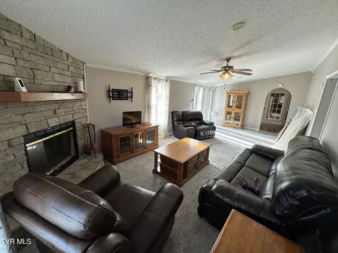 Living - 112 Crook Street Hampton Tn 37658, Hampton, TN 37658 photo 4 of 4