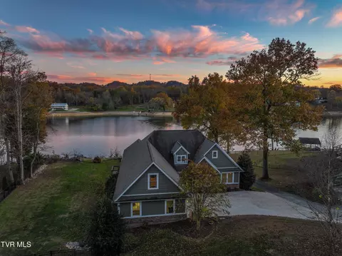 222 Charlie Avenue Piney Flats Tn 37686, Piney Flats, TN 37686