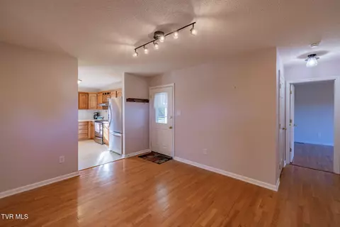 154 Shipley Drive Bristol Va 24201, Bristol, VA 24201 photo 2