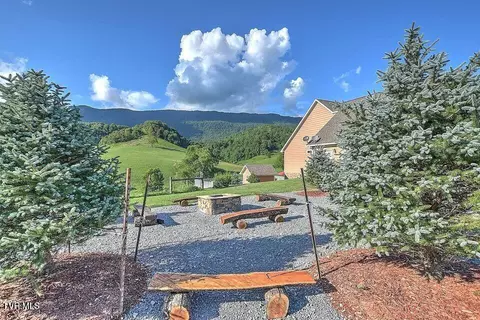 Exterior - 251 Fee Trail Ewing Va 24248, Ewing, VA 24248 photo 6 of 18