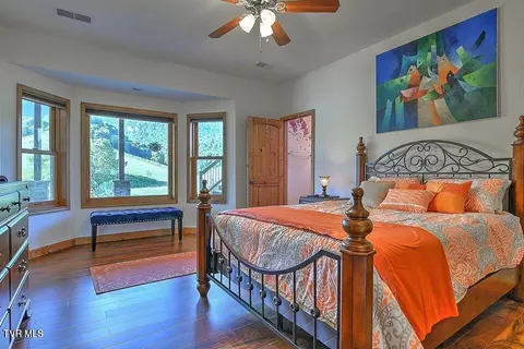 Bedroom - 251 Fee Trail Ewing Va 24248, Ewing, VA 24248 photo 6 of 10