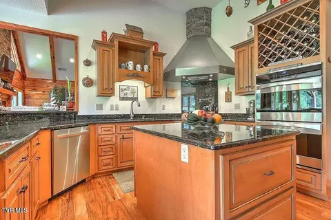 Kitchen - 251 Fee Trail Ewing Va 24248, Ewing, VA 24248 photo 2 of 4