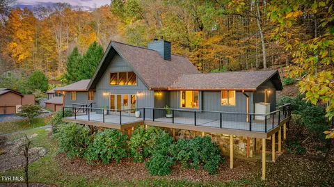5725 Chestnut Hills Drive Kingsport Tn 37664, Kingsport, TN 37664