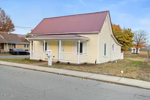 306 Academy Street Elizabethton Tn 37643, Elizabethton, TN 37643