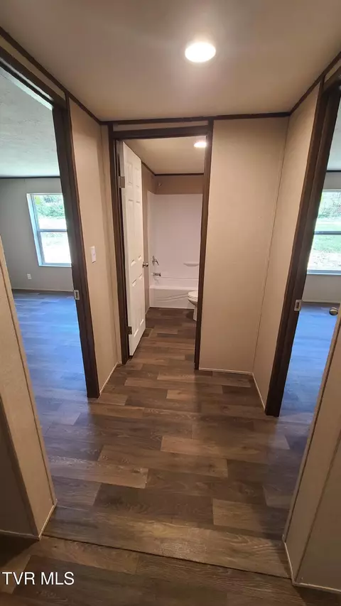 Entry Way - 505 Jackson Road Jonesborough Tn 37659, Jonesborough, TN 37659 photo 1 of 1