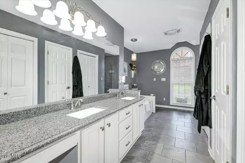 Bath - 357 Boonesboro Road Gray Tn 37615, Gray, TN 37615 photo 1 of 9