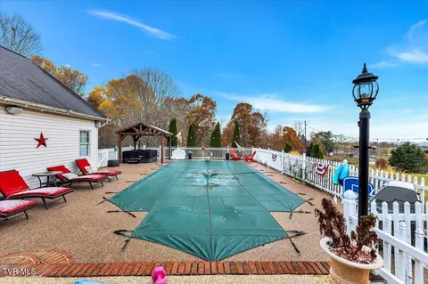 Exterior - 357 Boonesboro Road Gray Tn 37615, Gray, TN 37615 photo 6 of 9