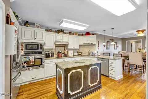Kitchen - 357 Boonesboro Road Gray Tn 37615, Gray, TN 37615 photo 1 of 2