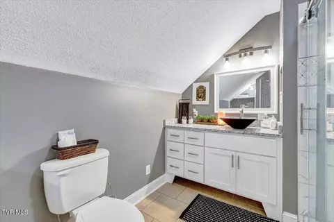Bath - 357 Boonesboro Road Gray Tn 37615, Gray, TN 37615 photo 4 of 9