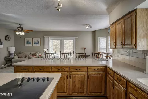 Kitchen - 312 Ivanhoe Drive Johnson City Tn 37601, Johnson City, TN 37601 photo 6 of 6