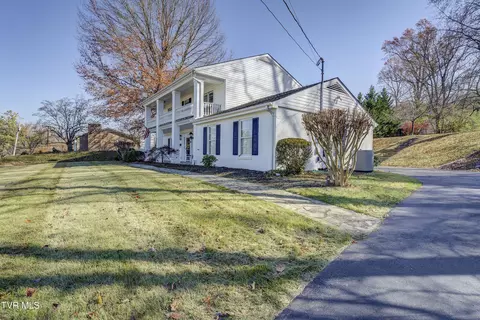 Exterior - 312 Ivanhoe Drive Johnson City Tn 37601, Johnson City, TN 37601 photo 2 of 21