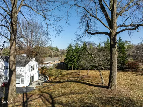 Exterior - 312 Ivanhoe Drive Johnson City Tn 37601, Johnson City, TN 37601 photo 21 of 21