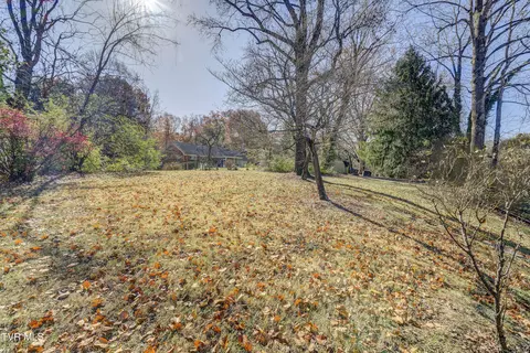 Exterior - 312 Ivanhoe Drive Johnson City Tn 37601, Johnson City, TN 37601 photo 10 of 21