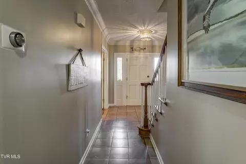 Entry Way - 312 Ivanhoe Drive Johnson City Tn 37601, Johnson City, TN 37601 photo 6 of 10