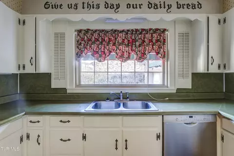 Kitchen - 1208 N Main Avenue Erwin Tn 37650, Erwin, TN 37650 photo 6 of 6