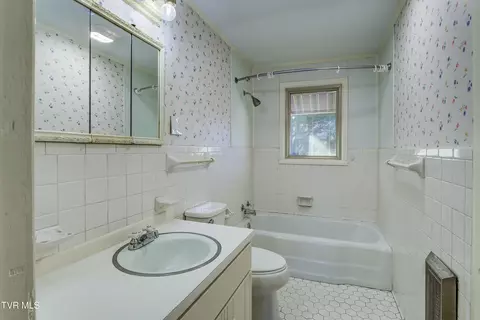 Bath - 1208 N Main Avenue Erwin Tn 37650, Erwin, TN 37650 photo 1 of 4