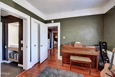 Entry Way - 102 E Walnut Street Johnson City Tn 37601, Johnson City, TN 37601 photo 2 of 2