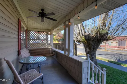 Exterior - 102 E Walnut Street Johnson City Tn 37601, Johnson City, TN 37601 photo 4 of 8