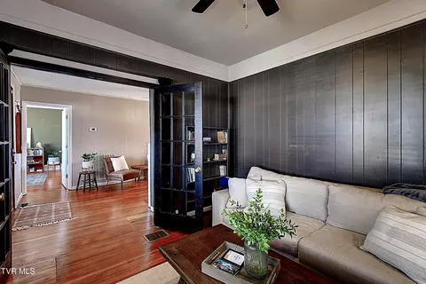 Living - 102 E Walnut Street Johnson City Tn 37601, Johnson City, TN 37601 photo 3 of 3