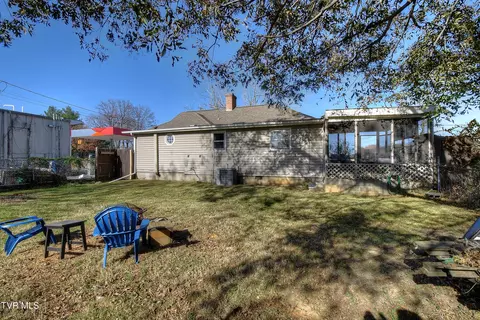 Exterior - 102 E Walnut Street Johnson City Tn 37601, Johnson City, TN 37601 photo 6 of 8