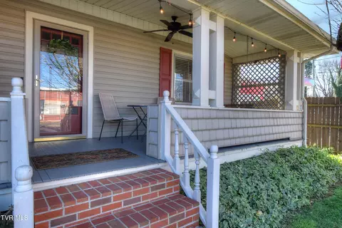 Exterior - 102 E Walnut Street Johnson City Tn 37601, Johnson City, TN 37601 photo 3 of 8