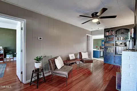 Living - 102 E Walnut Street Johnson City Tn 37601, Johnson City, TN 37601 photo 2 of 3