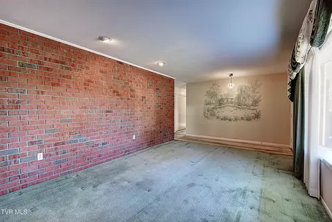 Living - 3602 Cimarron Drive Johnson City Tn 37601, Johnson City, TN 37601 photo 3 of 10