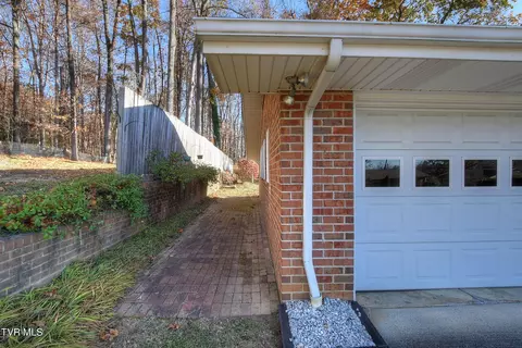 Exterior - 3602 Cimarron Drive Johnson City Tn 37601, Johnson City, TN 37601 photo 6 of 13