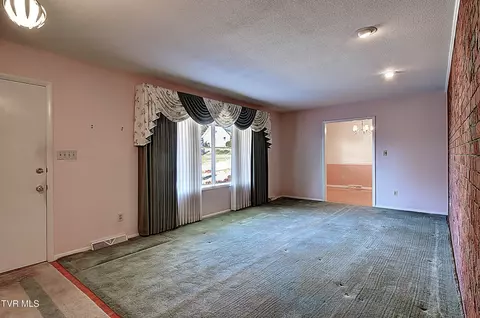 Living - 3602 Cimarron Drive Johnson City Tn 37601, Johnson City, TN 37601 photo 1 of 10