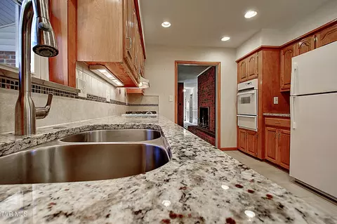 Kitchen - 3602 Cimarron Drive Johnson City Tn 37601, Johnson City, TN 37601 photo 6 of 7