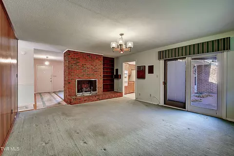 Living - 3602 Cimarron Drive Johnson City Tn 37601, Johnson City, TN 37601 photo 8 of 10