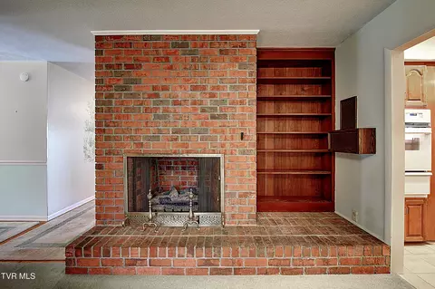 Living - 3602 Cimarron Drive Johnson City Tn 37601, Johnson City, TN 37601 photo 10 of 10