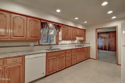 Kitchen - 3602 Cimarron Drive Johnson City Tn 37601, Johnson City, TN 37601 photo 3 of 7