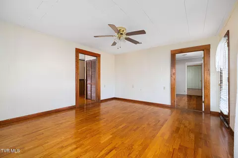 Living - 102 Sycamore And 602 Monroe Street Erwin Tn 37650, Erwin, TN 37650 photo 4 of 4