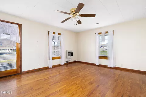 Living - 102 Sycamore And 602 Monroe Street Erwin Tn 37650, Erwin, TN 37650 photo 2 of 4