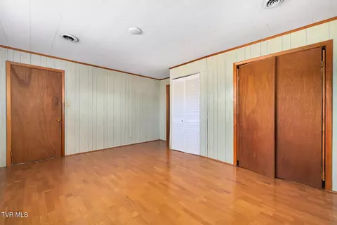 Bedroom - 102 Sycamore And 602 Monroe Street Erwin Tn 37650, Erwin, TN 37650 photo 3 of 9