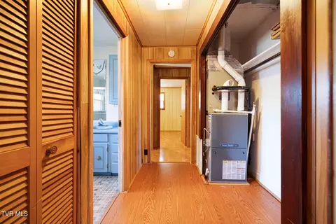 Entry Way - 102 Sycamore And 602 Monroe Street Erwin Tn 37650, Erwin, TN 37650 photo 2 of 3