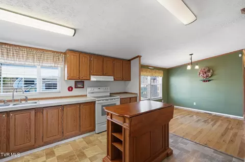 Kitchen - 6042 Cherry Lane Wise Va 24293, Wise, VA 24293 photo 2 of 3