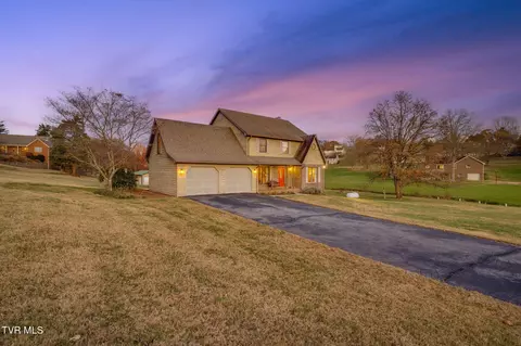 124 Highland Hills Drive Gray Tn 37615, Gray, TN 37615